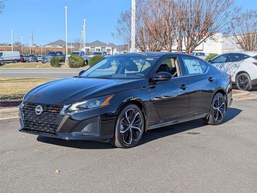 2025 Nissan Altima SR FWD