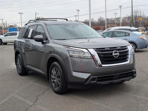 2022 Nissan Pathfinder SV 2WD