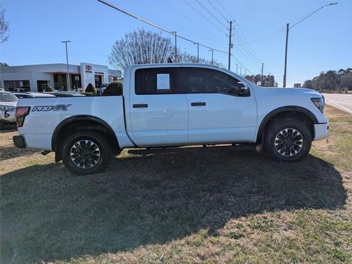 2023 Nissan Titan PRO-4X