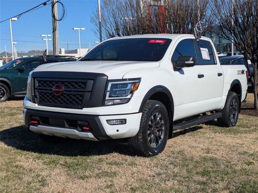 2023 Nissan Titan PRO-4X