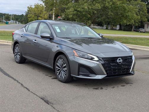 2025 Nissan Altima SV AWD