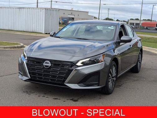 2025 Nissan Altima SV AWD