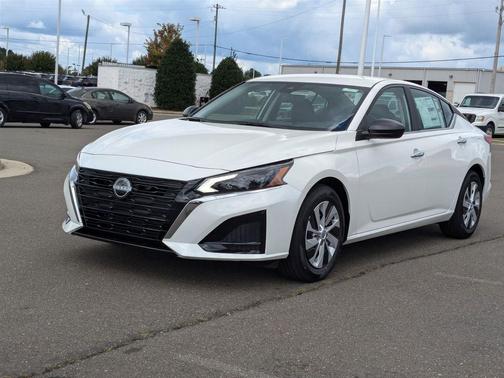 2025 Nissan Altima S FWD