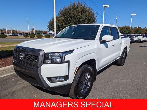 2025 Nissan Frontier SV