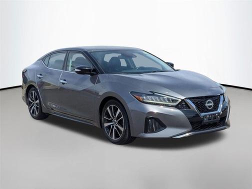 Brilliant Silver Metallic 2023 Nissan Maxima SV Xtronic CVT