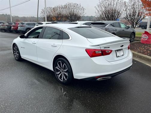 2022 Chevrolet Malibu FWD RS
