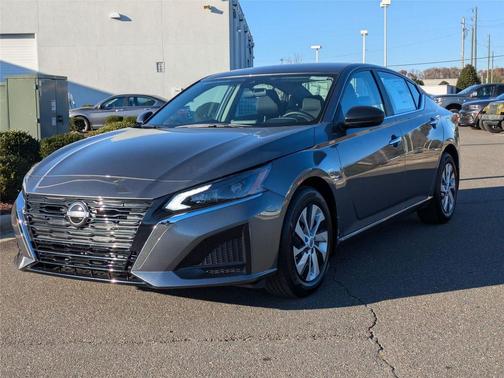 2025 Nissan Altima S FWD