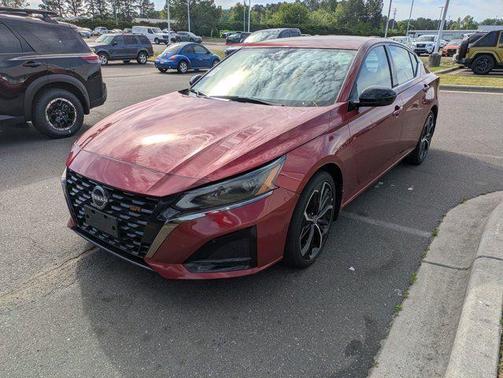 2023 Nissan Altima SR FWD