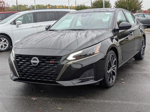 2025 Nissan Altima SR FWD