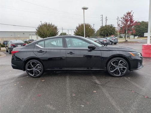 2025 Nissan Altima SR FWD