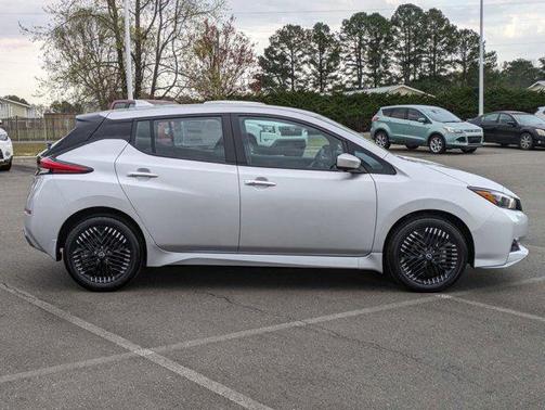 2024 Nissan Leaf SV PLUS