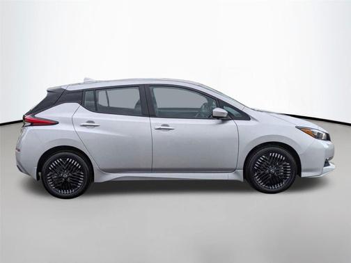 2024 Nissan Leaf SV PLUS