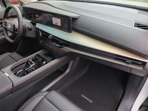 Everest White Pearl Tricoat 2026 Nissan Murano SL