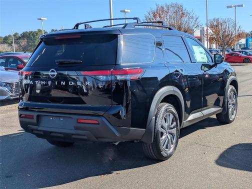 2025 Nissan Pathfinder SV FWD
