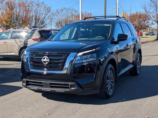 2025 Nissan Pathfinder SV FWD