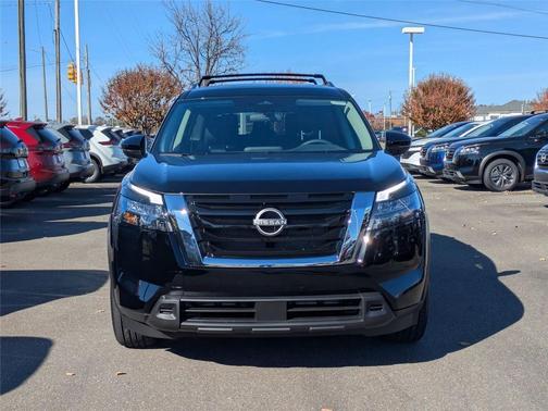 2025 Nissan Pathfinder SV FWD