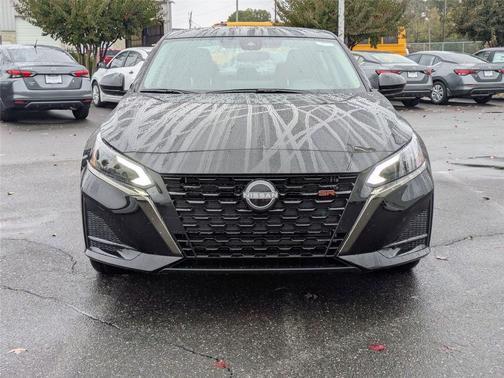 2025 Nissan Altima SR FWD