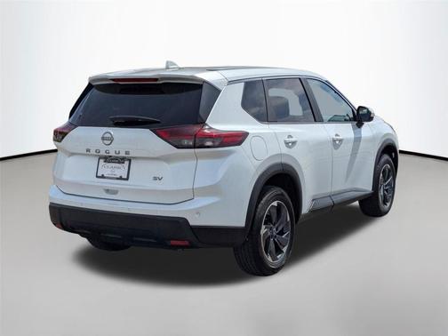 Everest White Pearl 2024 Nissan Rogue SV