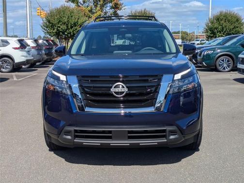 2025 Nissan Pathfinder SV FWD