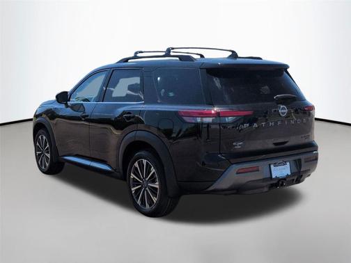 Super Black 2026 Nissan Pathfinder Platinum