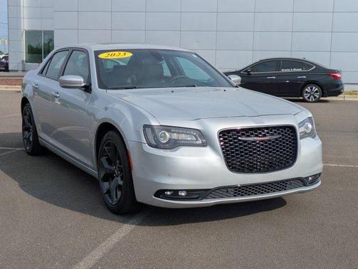 2023 Chrysler 300 S