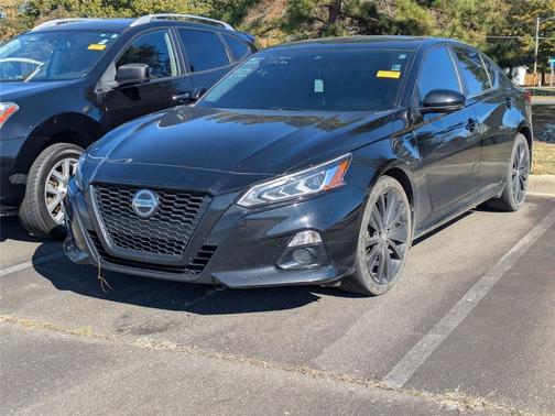 2022 Nissan Altima SR FWD