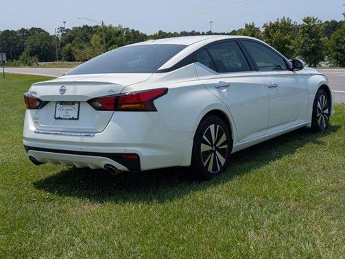2021 Nissan Altima 2.5 SL