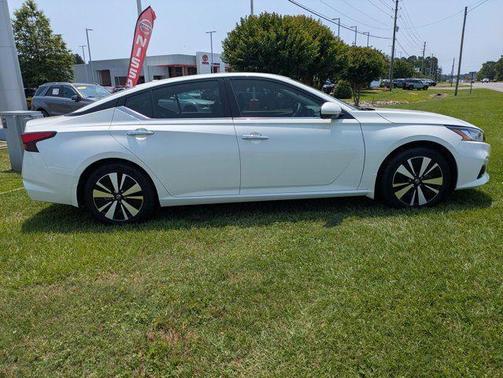 2021 Nissan Altima 2.5 SL