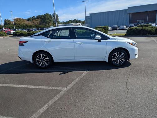2025 Nissan Versa 1.6 SV