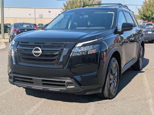 2025 Nissan Pathfinder SV 4WD
