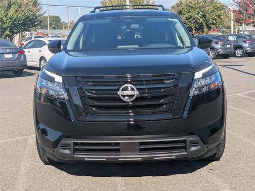 2025 Nissan Pathfinder SV 4WD