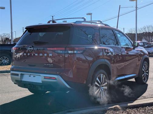 2025 Nissan Pathfinder Platinum 4WD