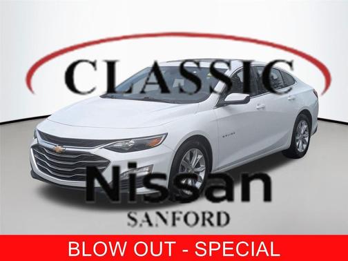 Summit White 2024 Chevrolet Malibu FWD 1LT
