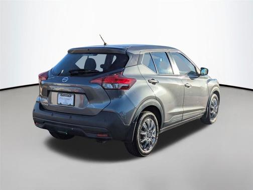 2020 Nissan Kicks S
