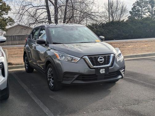 2020 Nissan Kicks S