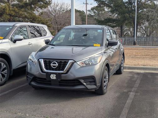 2020 Nissan Kicks S