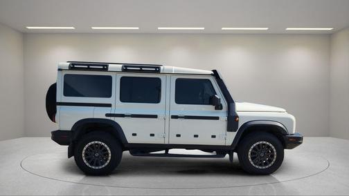 2024 INEOS Grenadier AWD
