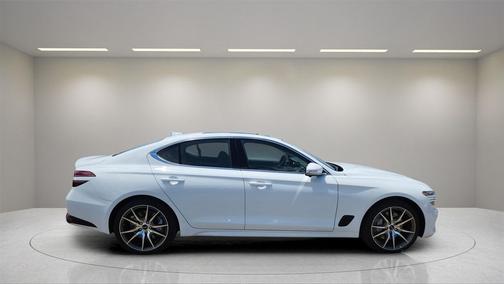 2026 Genesis G70 2.5T RWD Prestige
