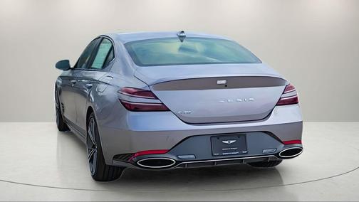 2025 Genesis G70 2.5T RWD