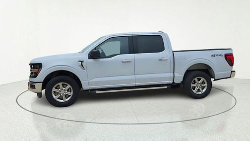 White Metallic 2025 Ford F-150 XLT