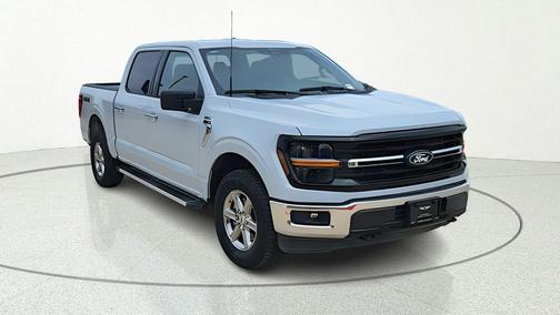 White Metallic 2025 Ford F-150 XLT