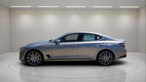 2026 Genesis G70 2.5T RWD Prestige