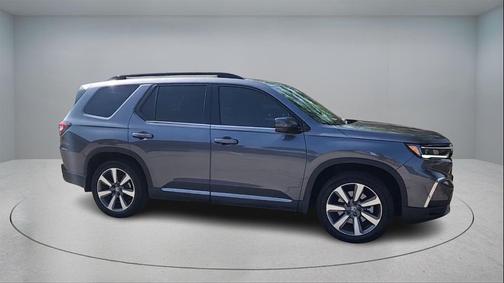 2024 Honda Pilot Touring 8-Passenger