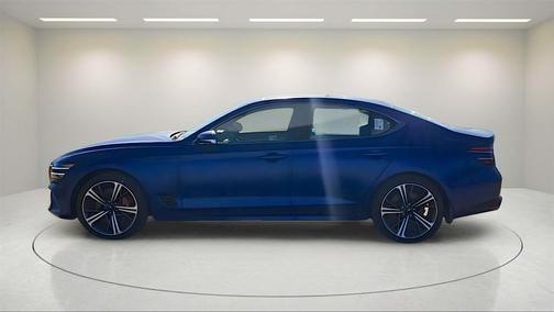 2025 Genesis G70 2.5T RWD