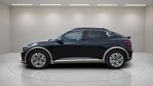 2025 Genesis GV60 Standard AWD