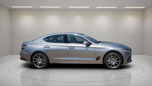 2026 Genesis G70 2.5T RWD