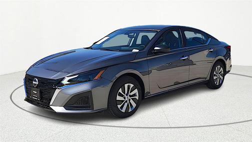 2025 Nissan Altima S FWD
