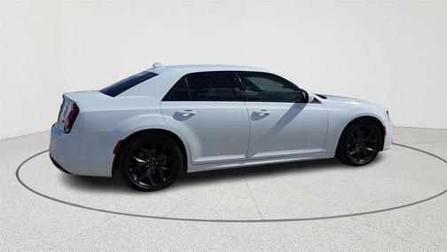2022 Chrysler 300 Touring