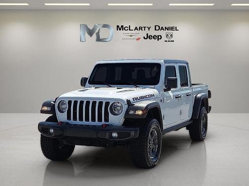 Bright White Clearcoat 2021 Jeep Gladiator Rubicon