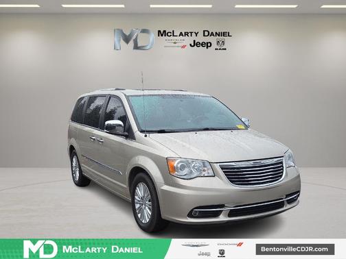 2013 Chrysler Town & Country Limited